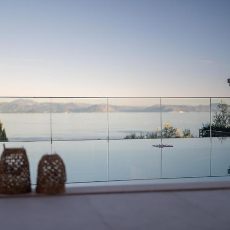 Achillion Luxury Corfu Villa & Suites เปรามา ภายนอก รูปภาพ