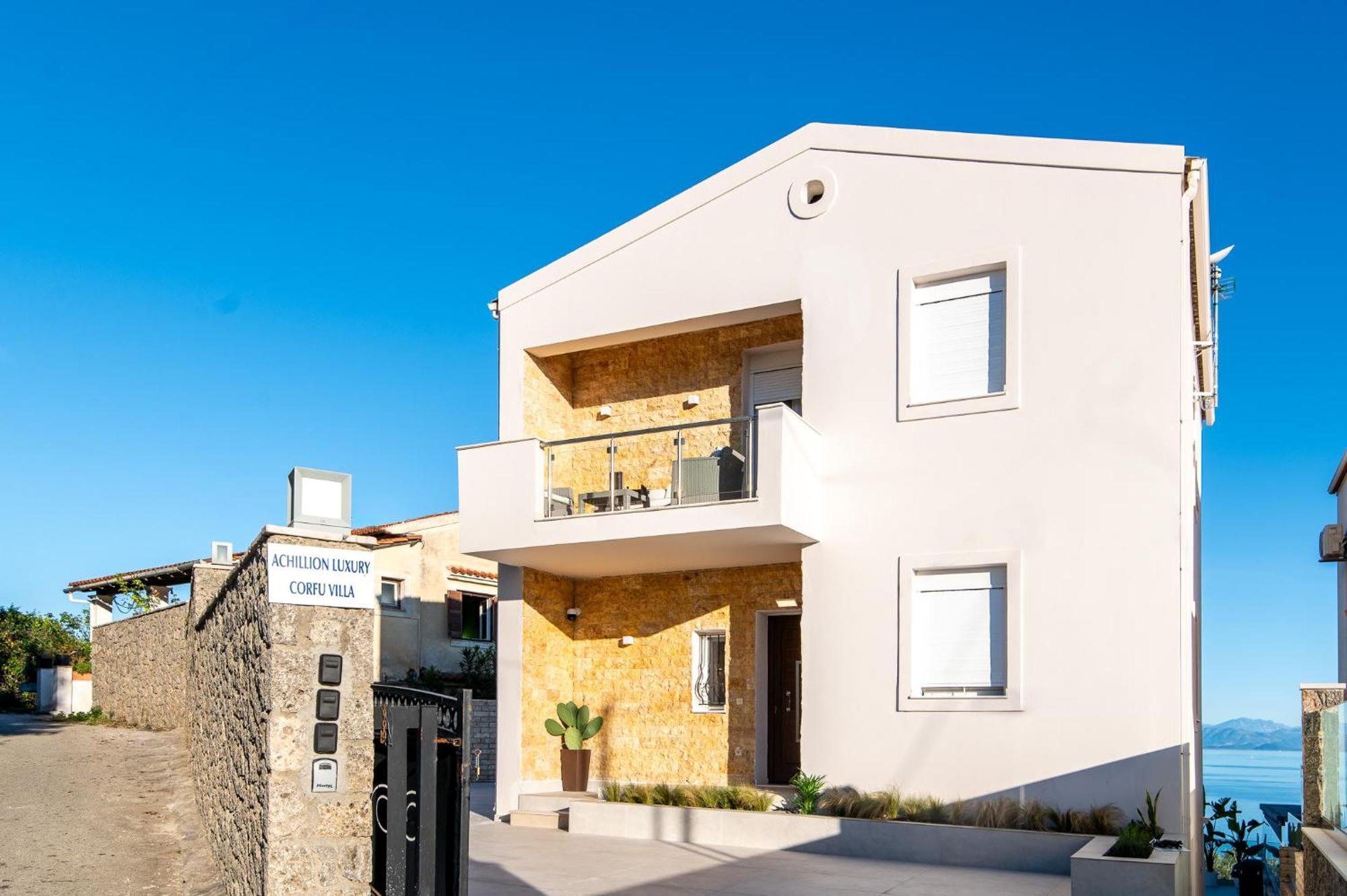 Achillion Luxury Corfu Villa & Suites เปรามา ภายนอก รูปภาพ